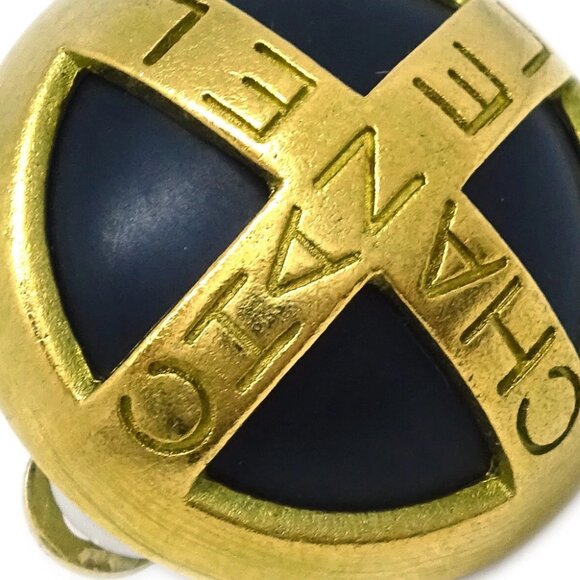 Chanel Gold Button Earrings Clip-On 95P 113993 - Picture 2 of 4